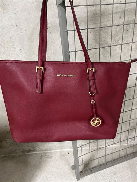 wickelkleid michael kors goldzalamfo michael kors tasche weinrot|Michael Kors outlet store.